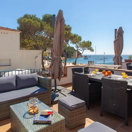 Appartement 2 Bedroom Apartment, 30m To The Beach, Tamariu, Costa Brava